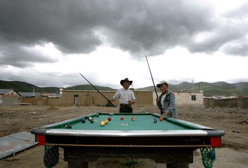 Tibetan Snooker-A Traditional Tibet Sports Activity.