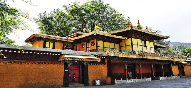 Norbulingka Palace - the Beautiful Jeweled Park in Lhasa - Explore Tibet